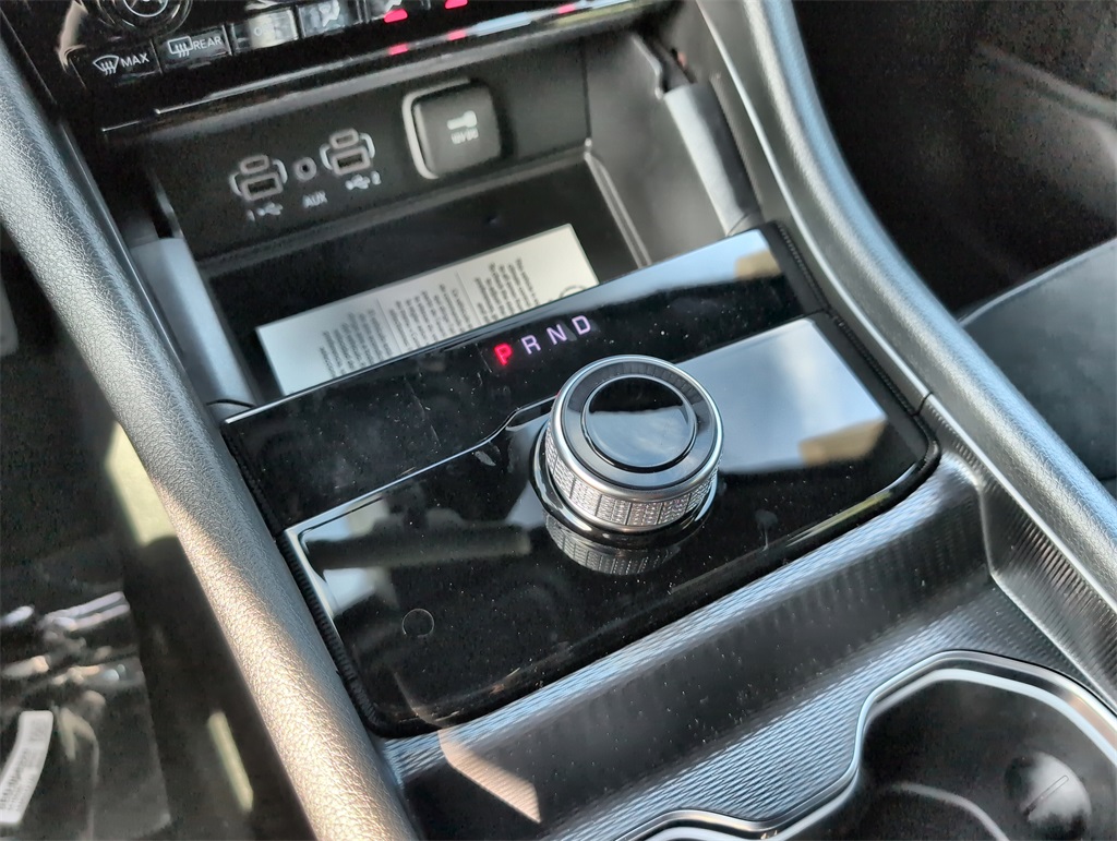2025 Jeep Grand Cherokee Laredo Altitude photo 18