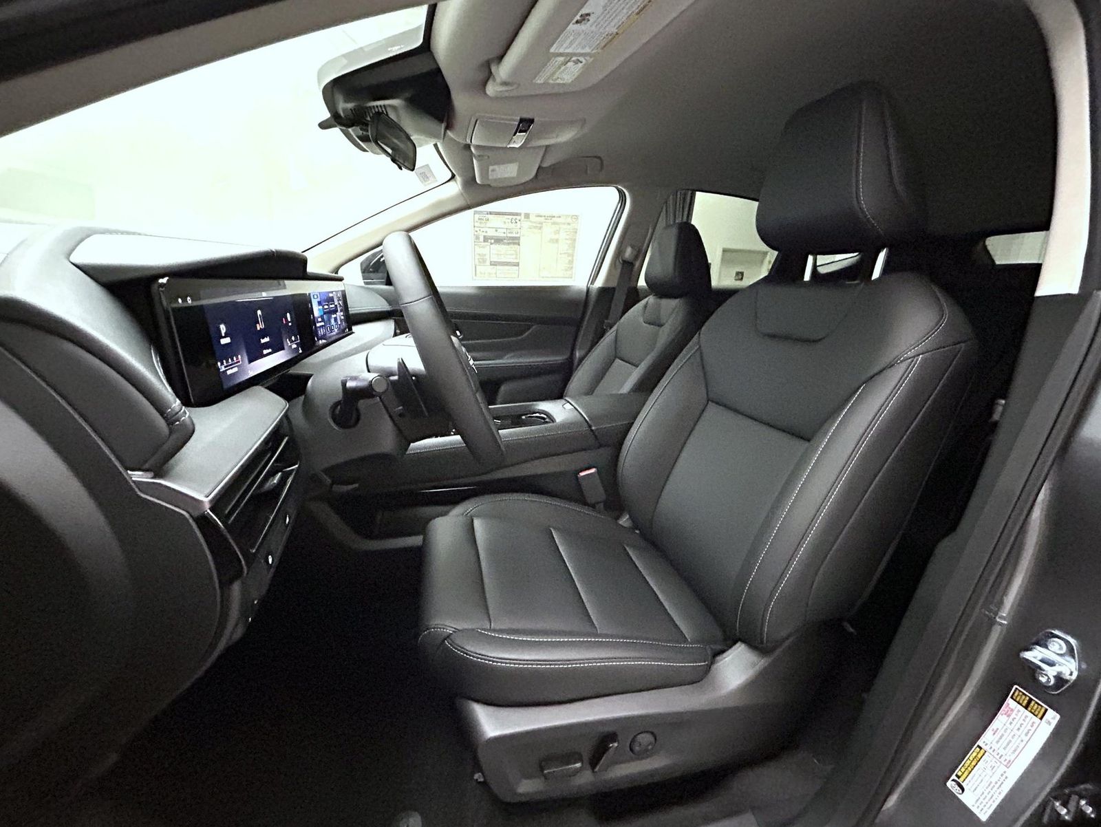 2025 Nissan Murano SV photo 10