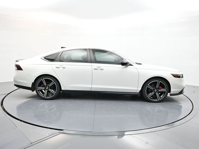 2023 Honda Accord Hybrid Sport photo 2