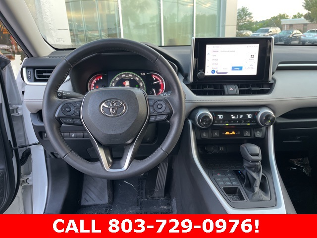 2023 Toyota RAV4 XLE photo 16
