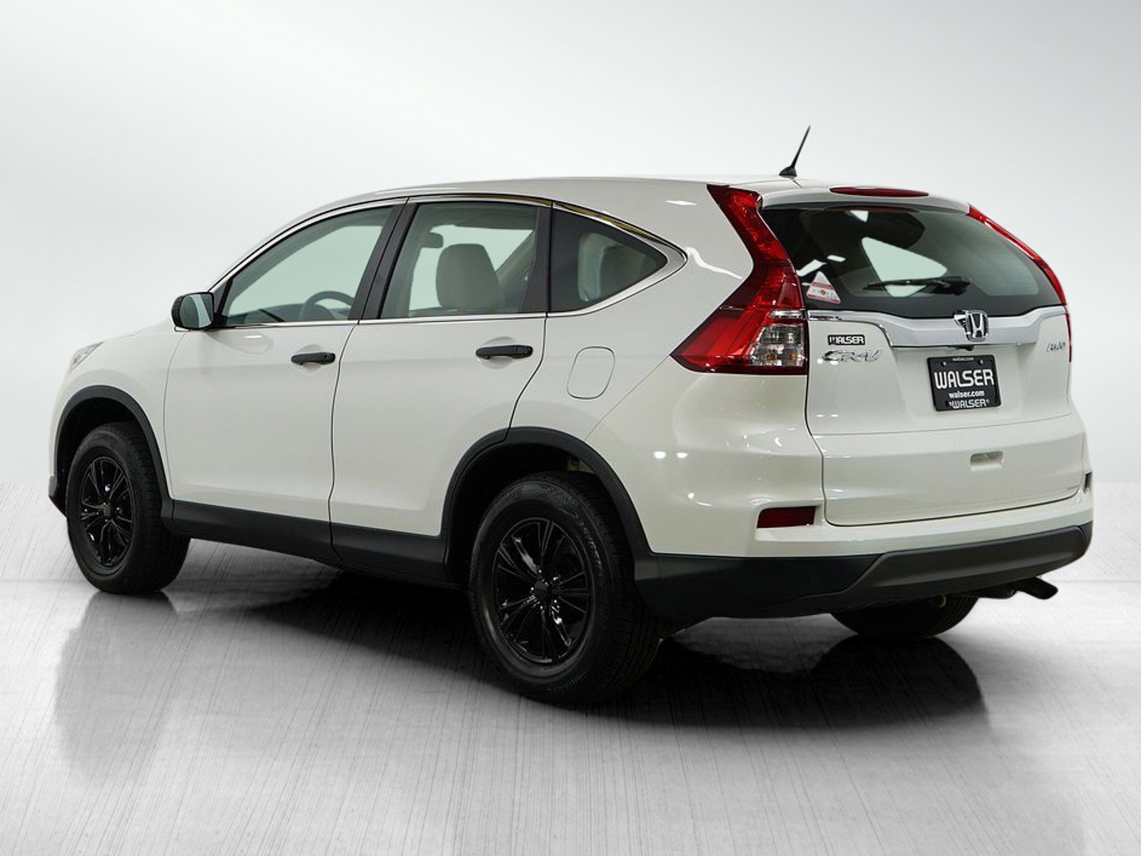 2016 Honda CR-V LX photo 2