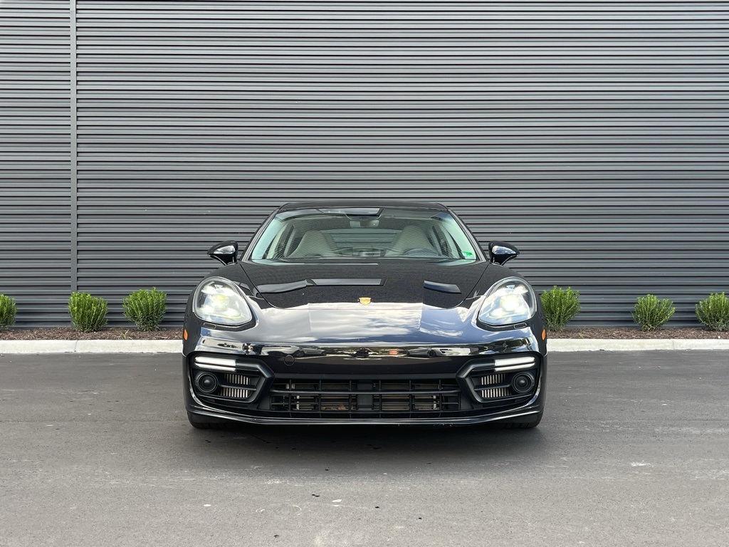 2020 Porsche Panamera Sport Turismo GTS photo 7