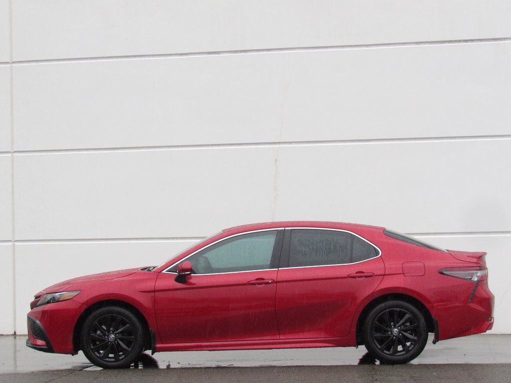 2023 Toyota Camry SE photo 4