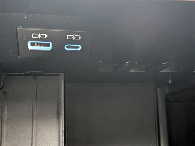 2022 Toyota Tundra Platinum photo 22