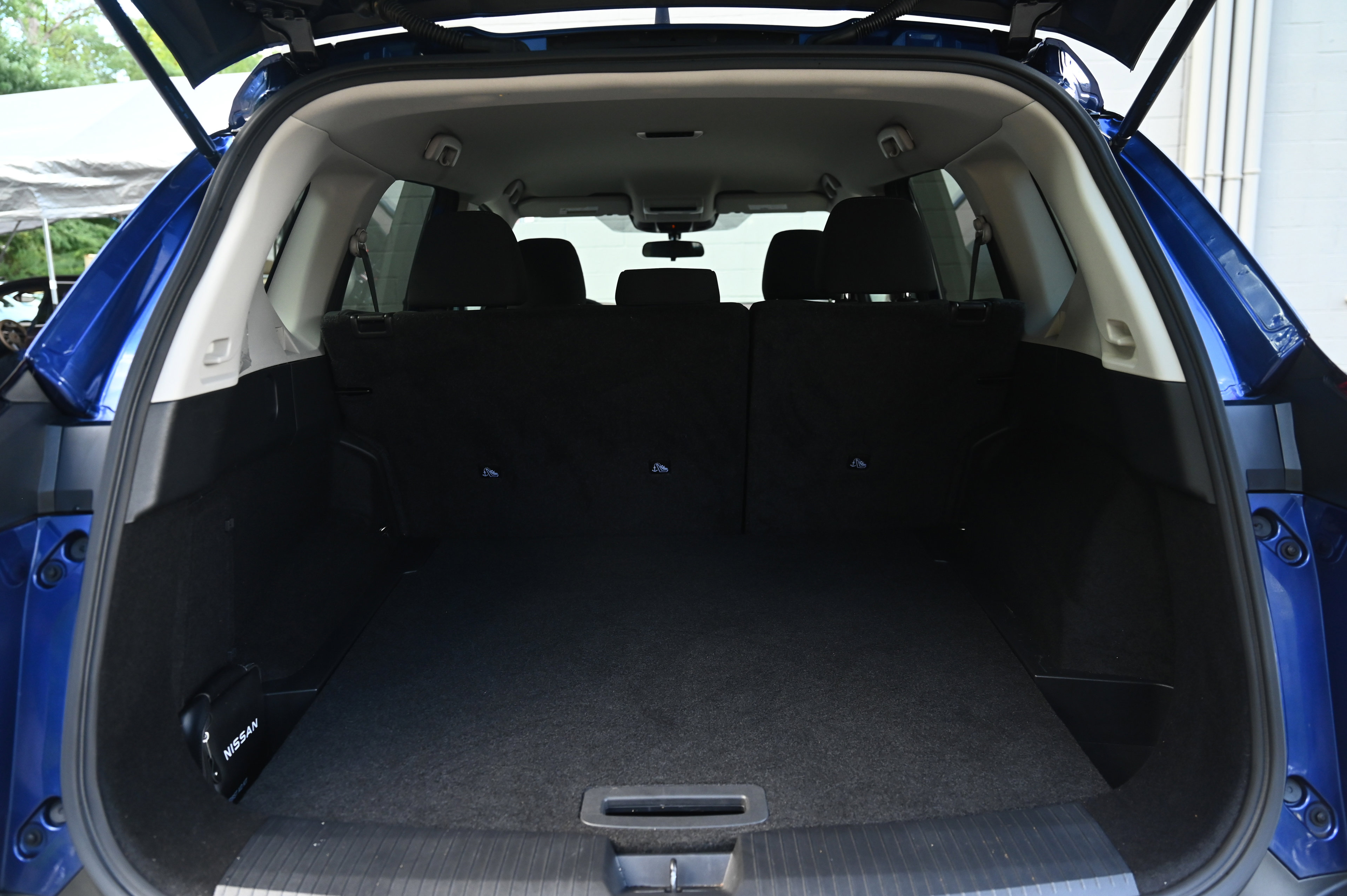 2023 Nissan Rogue S photo 28