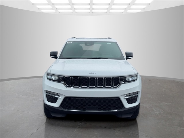 2025 Jeep Grand Cherokee Limited photo 2