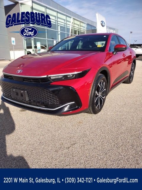 2024 Toyota Crown XLE's photo