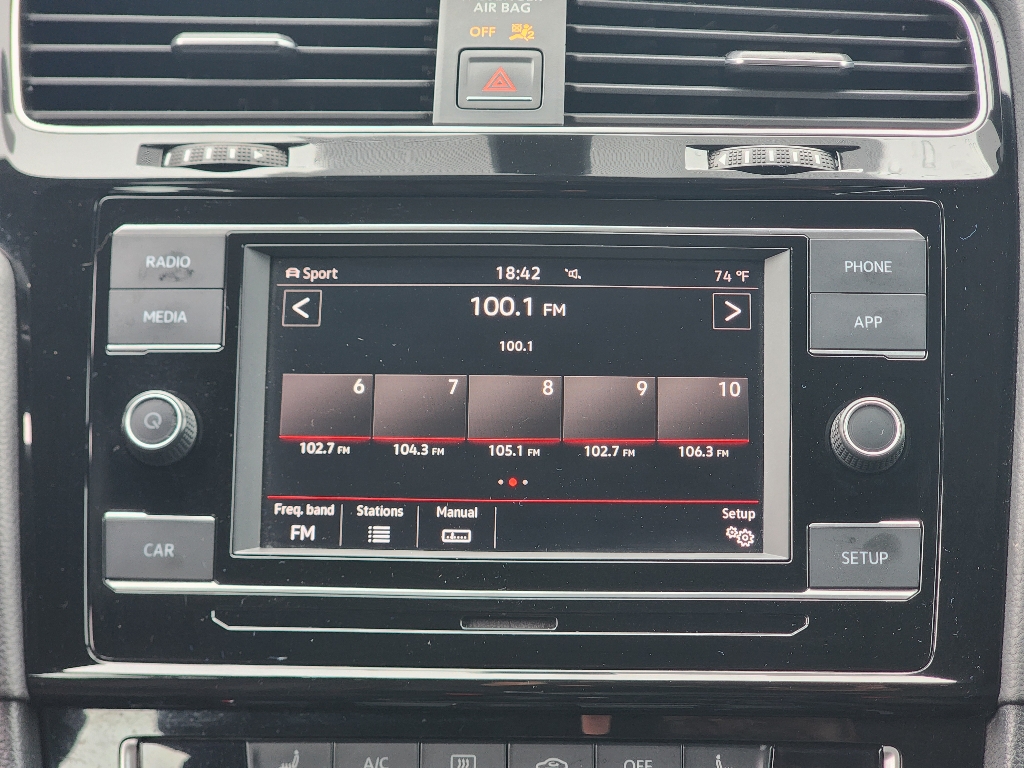 2018 Volkswagen Golf GTI S photo 7