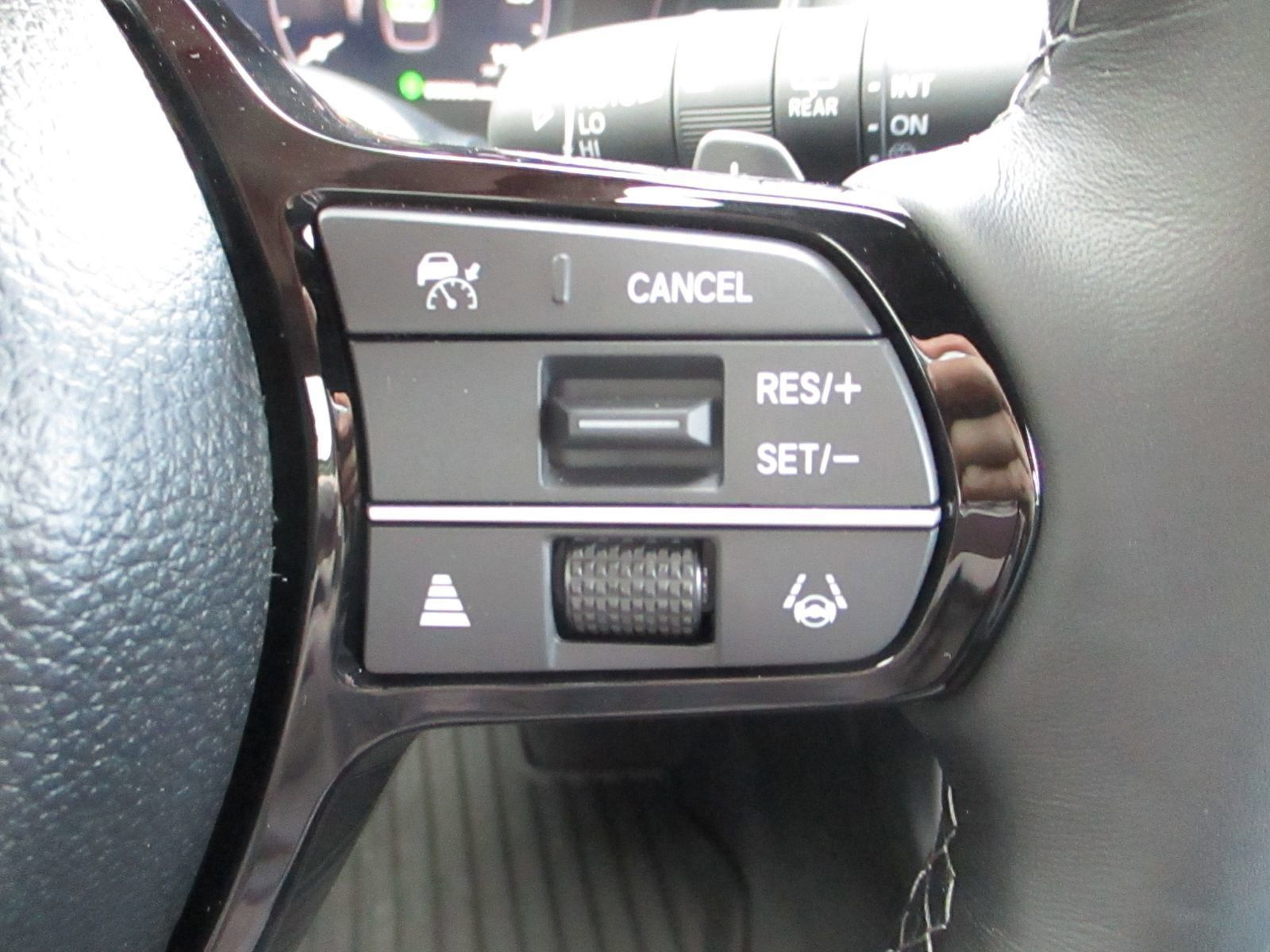 2025 Honda Civic Hatchback Hybrid Sport Touring photo 7