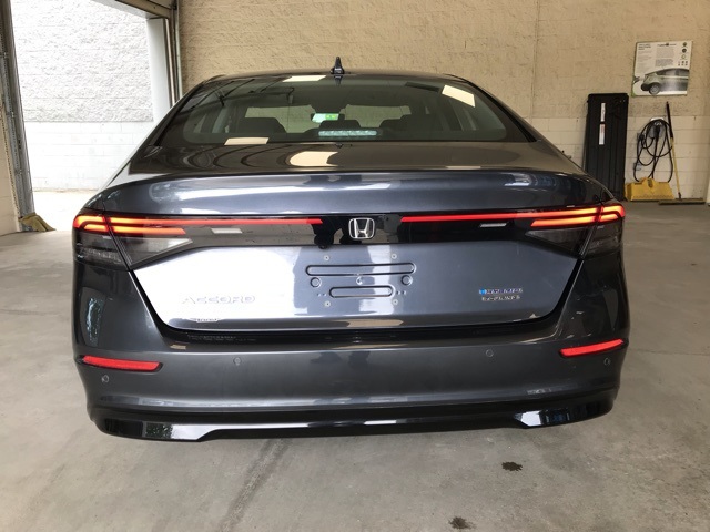 2023 Honda Accord Hybrid Touring photo 4