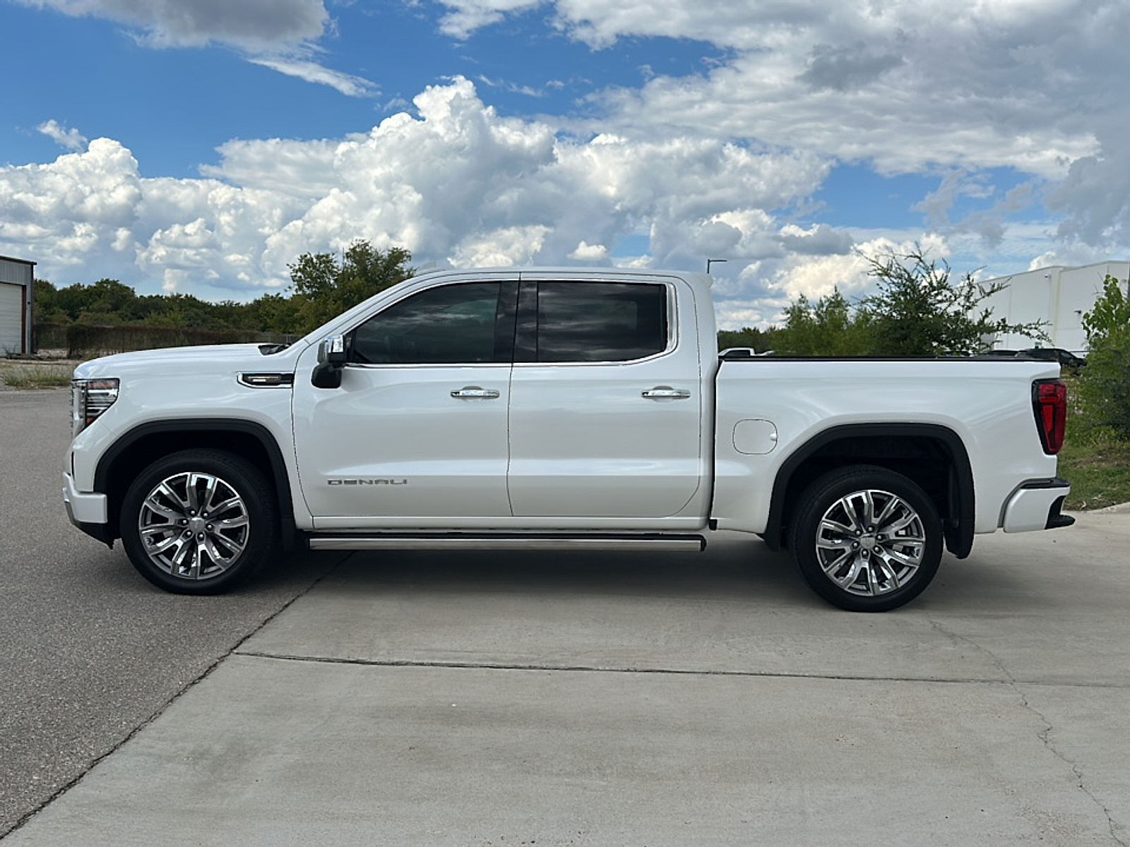 2024 Gmc Sierra 1500 Denali photo 3