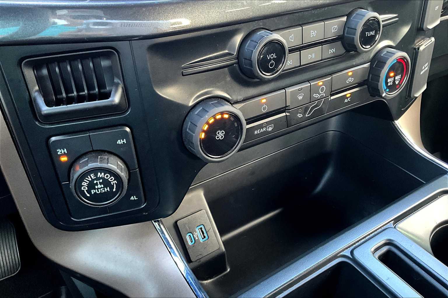 2024 Ford F-150 STX photo 31