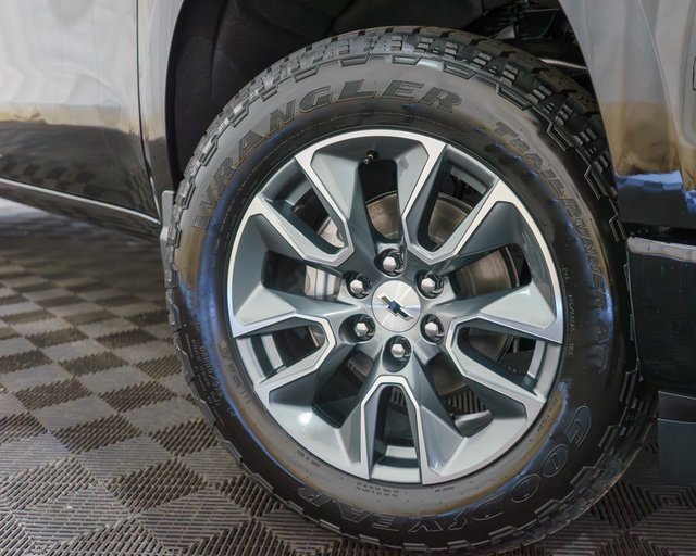 2026 Chevrolet Silverado 1500 RST photo 7