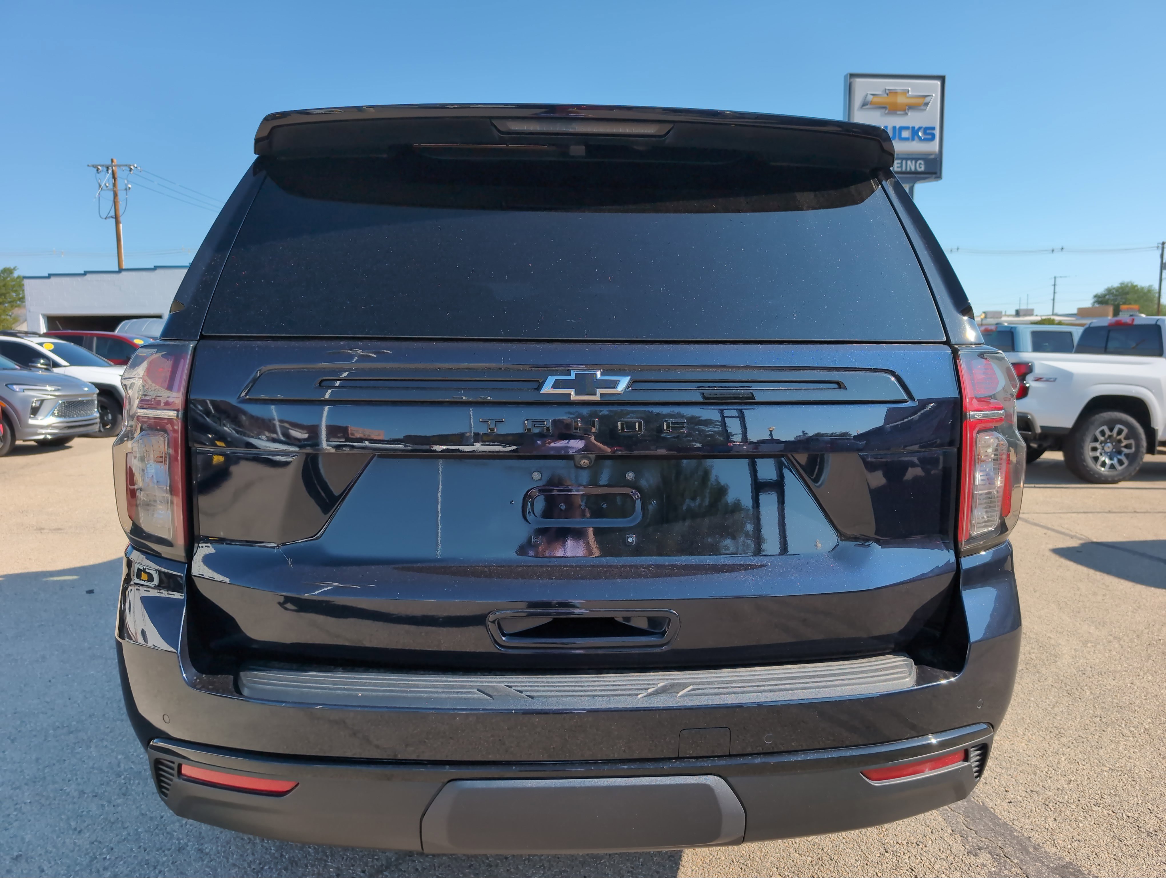 2023 Chevrolet Tahoe Z71 photo 2