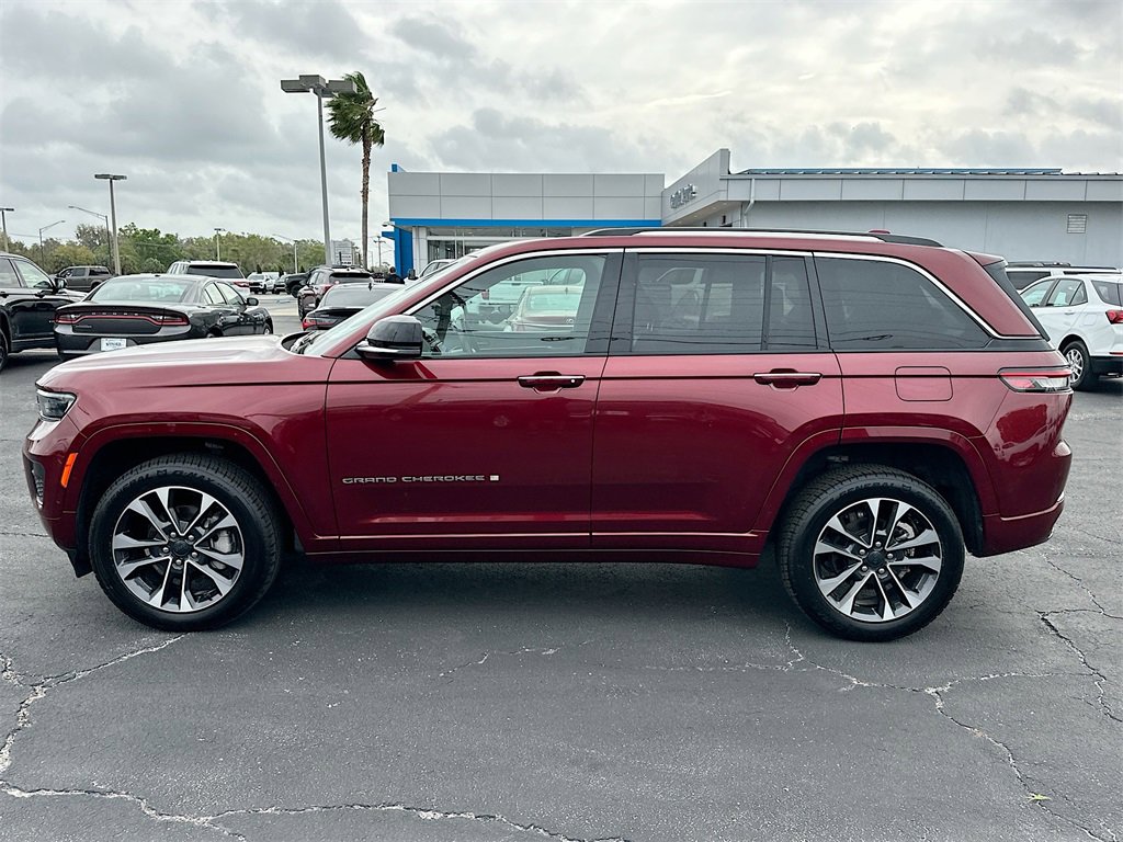 2022 Jeep Grand Cherokee Overland photo 4