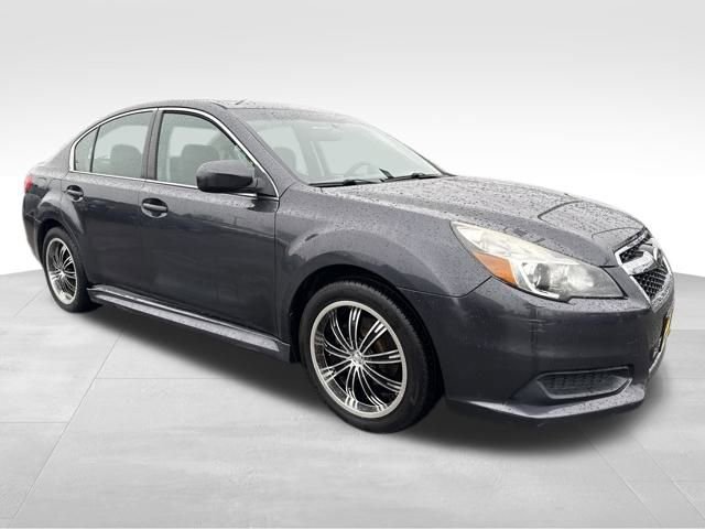 2013 Subaru Legacy I Premium's photo