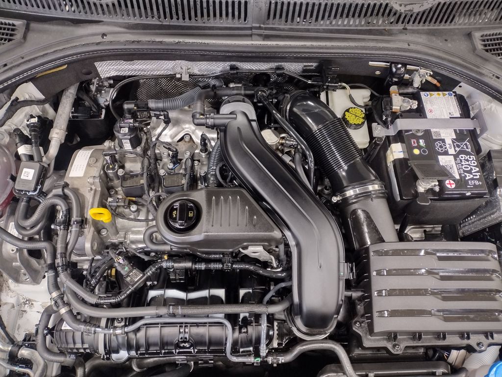 2024 Volkswagen Jetta 1.5T S photo 2