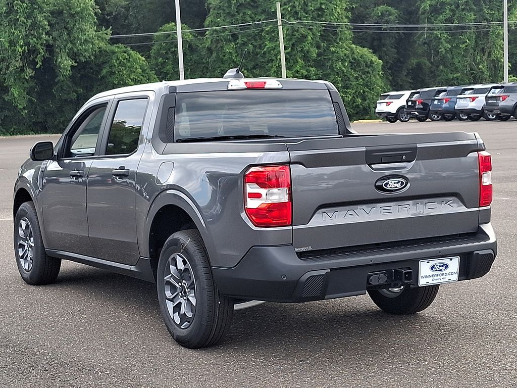 2025 Ford Maverick XLT photo 2