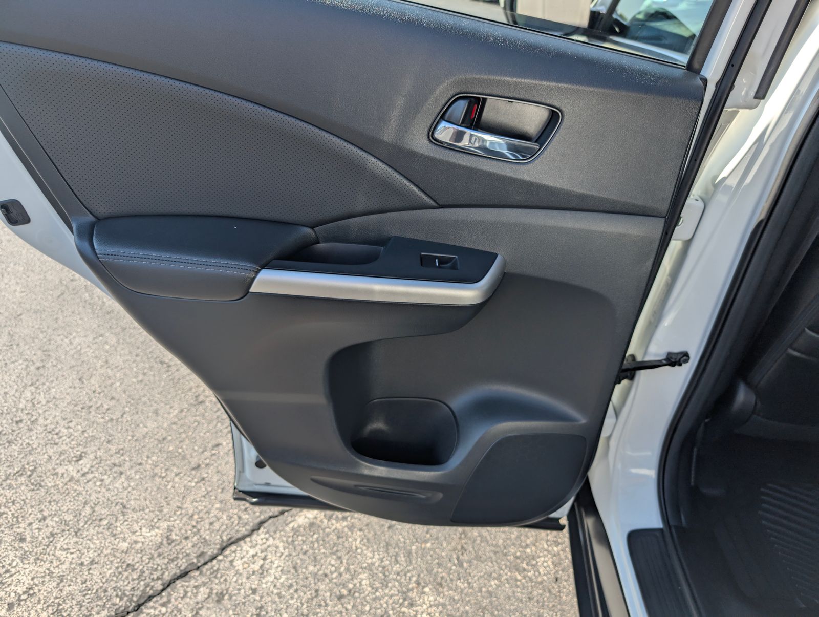 2016 Honda CR-V Touring photo 29