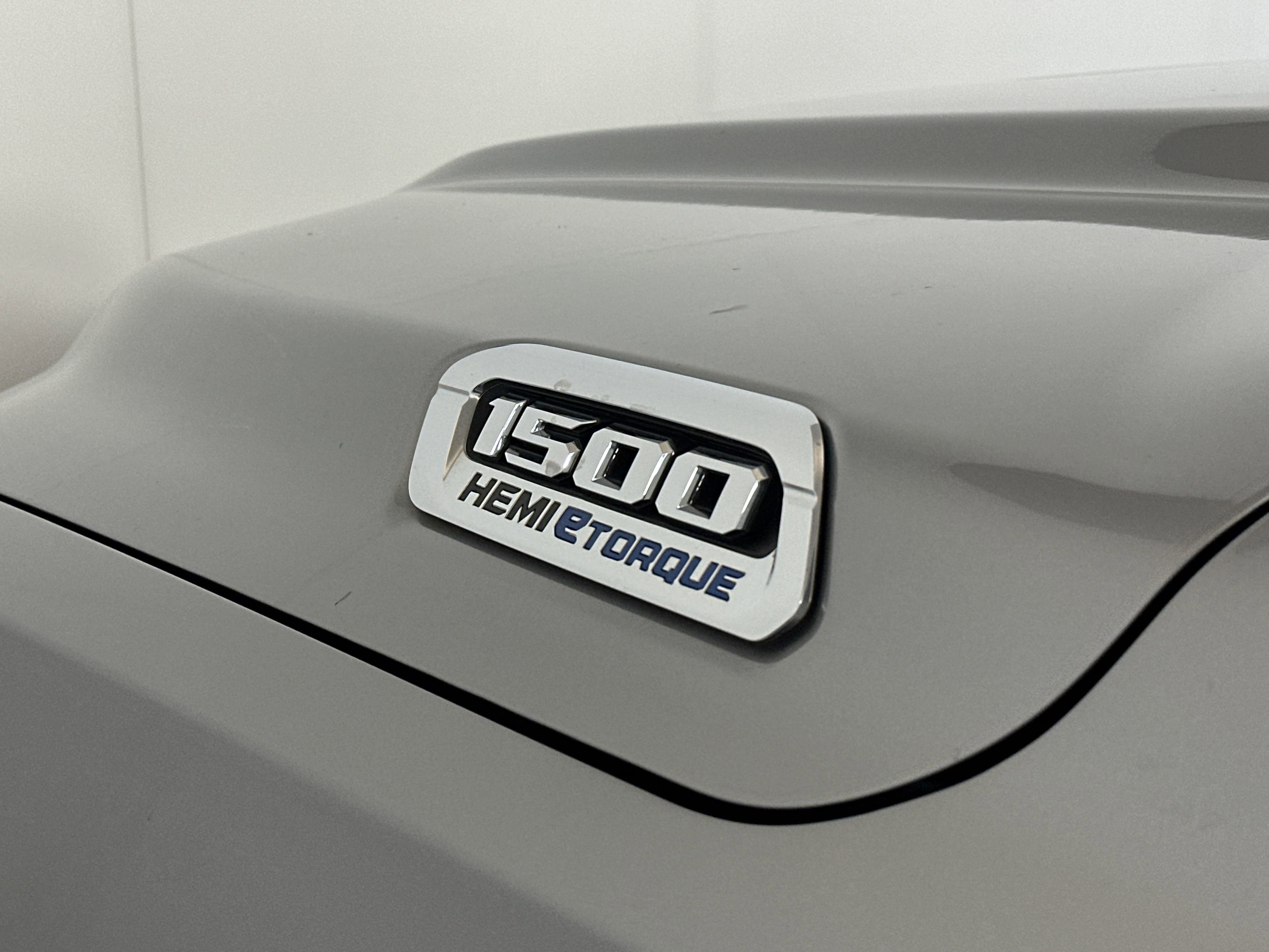 2022 Ram 1500 Laramie photo 25