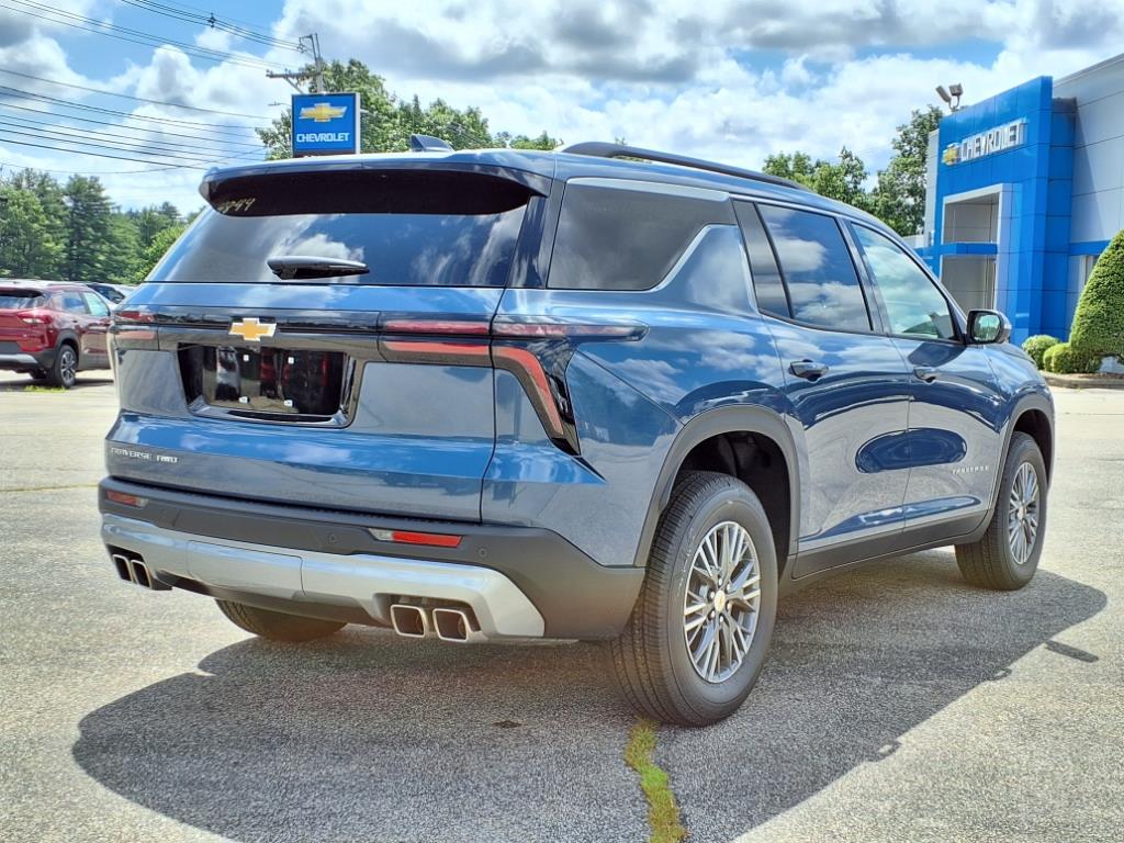 2025 Chevrolet Traverse photo 4