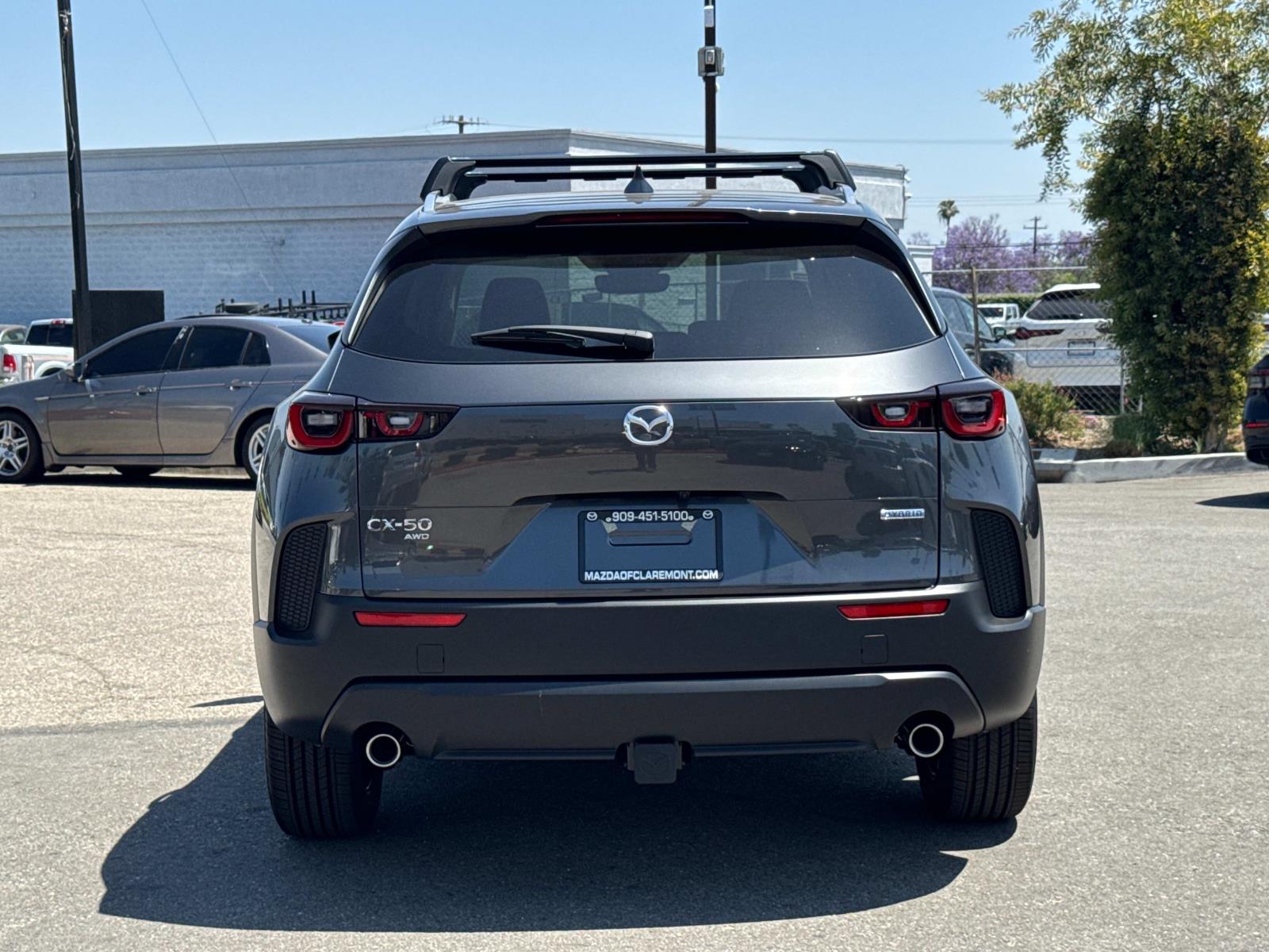 2025 Mazda CX-50 Premium Plus photo 4