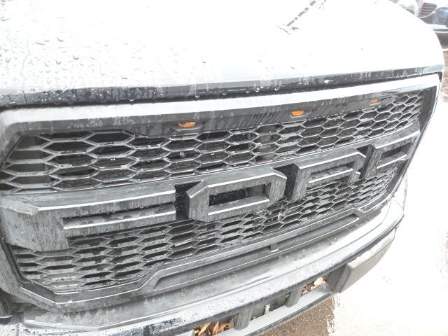 2016 Ford F-150 XLT photo 2