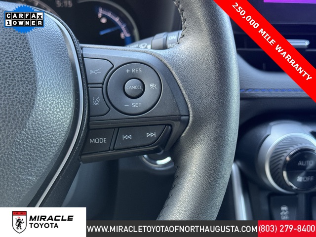 2023 Toyota RAV4 Hybrid XSE photo 18