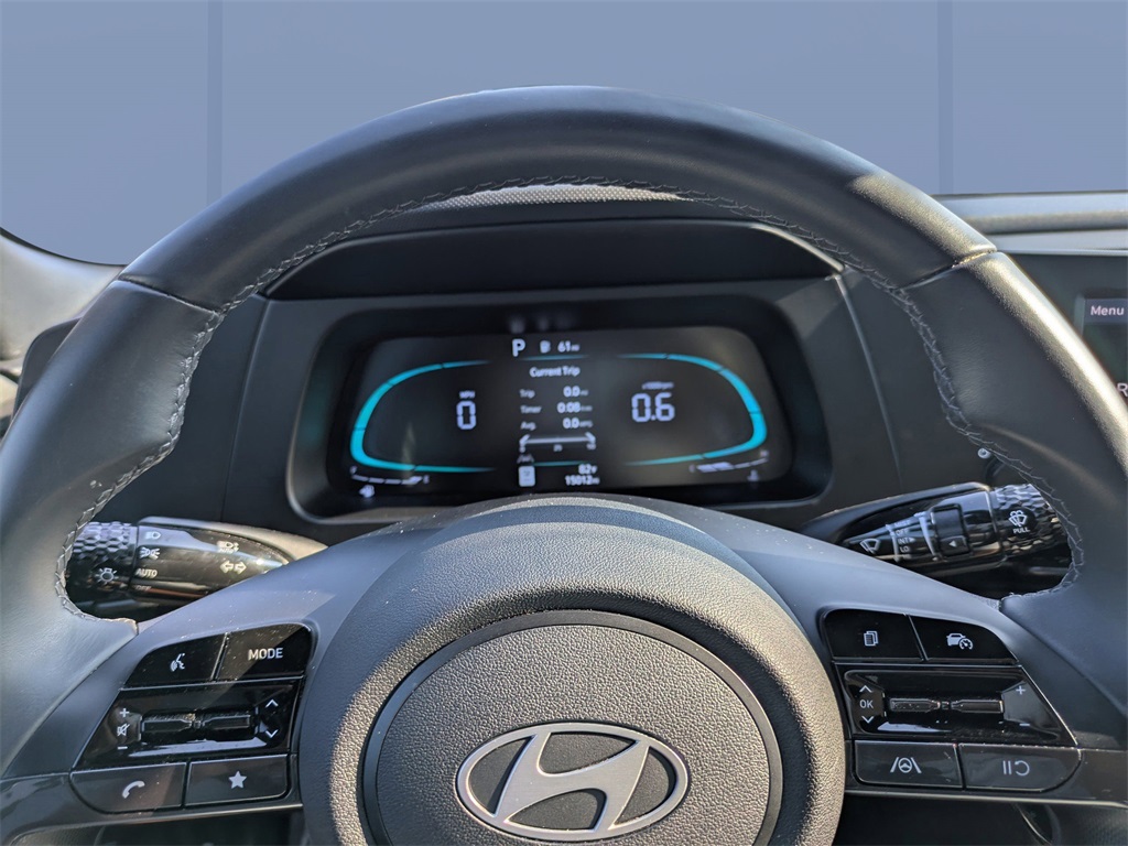 2025 Hyundai Elantra SEL Sport photo 24