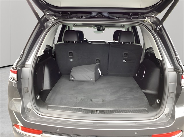 2023 Jeep Grand Cherokee 4xe photo 14