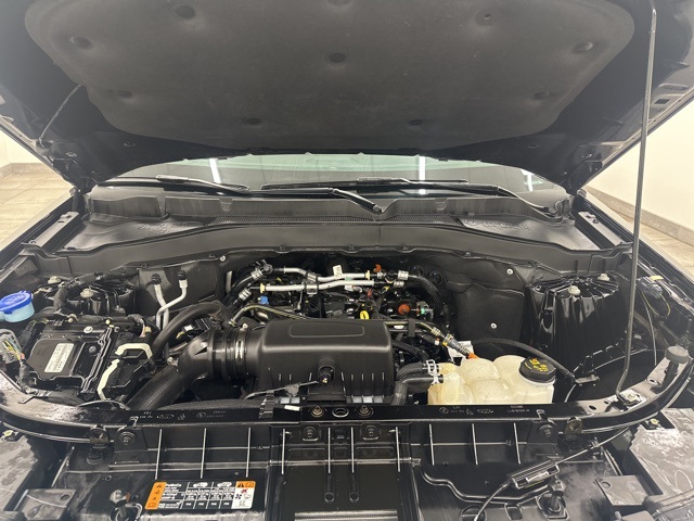 2024 Ford Explorer XLT photo 3