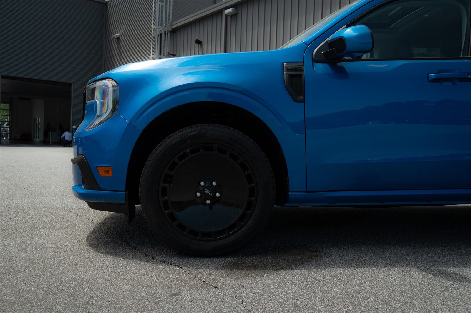 2025 Ford Maverick photo 3