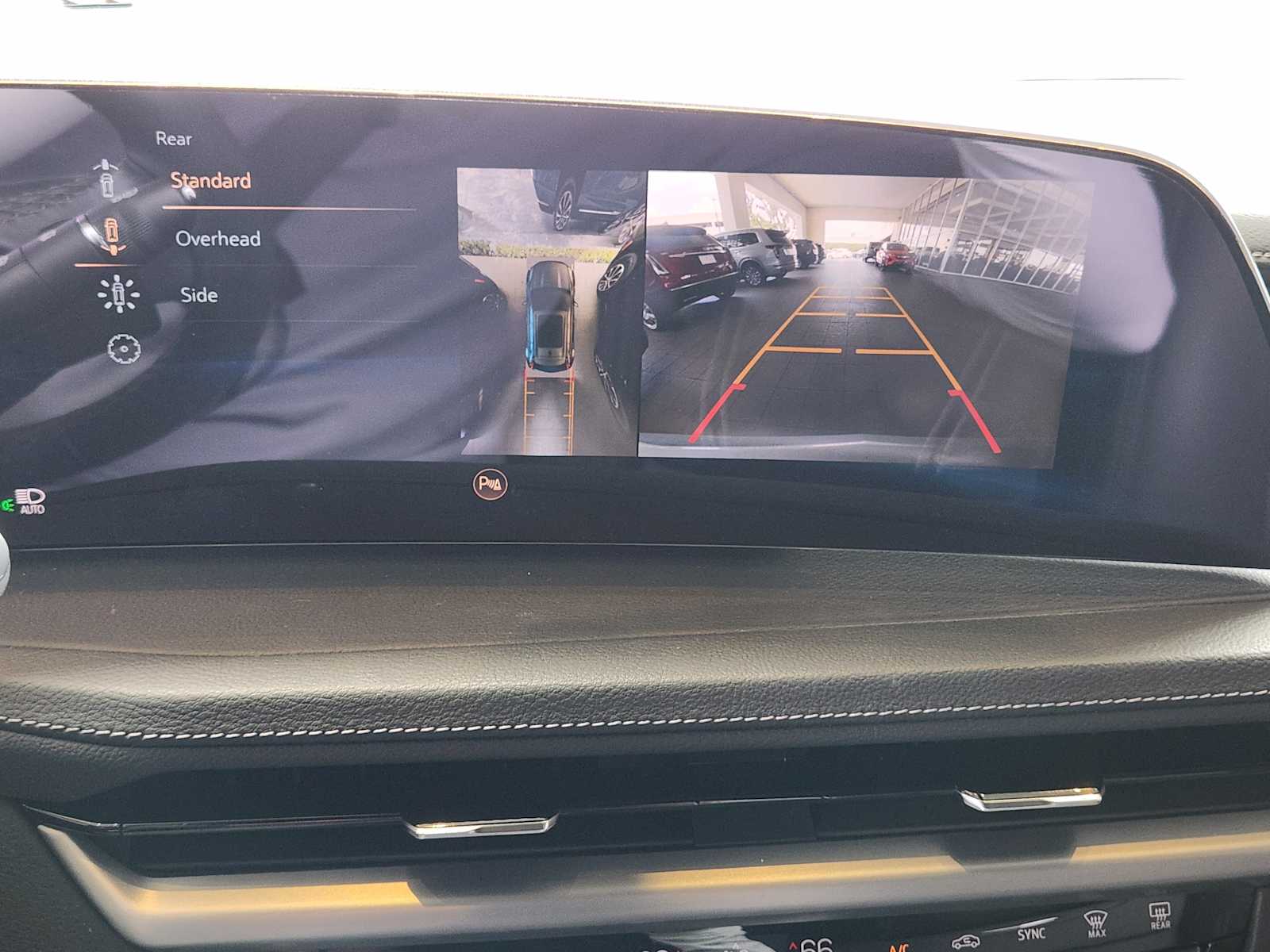 2025 Cadillac XT4 Premium Luxury photo 9