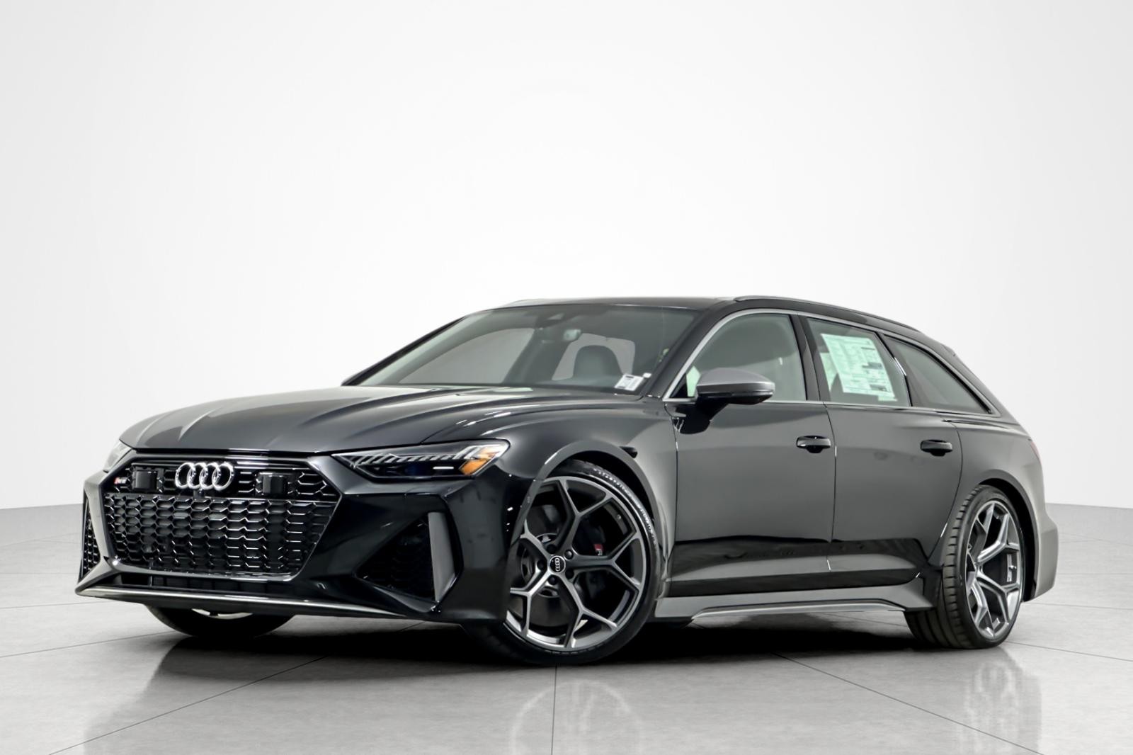 2026 Audi RS 6 Avant Base's photo