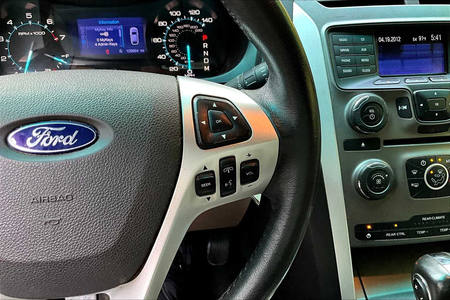 2013 Ford Explorer XLT photo 22
