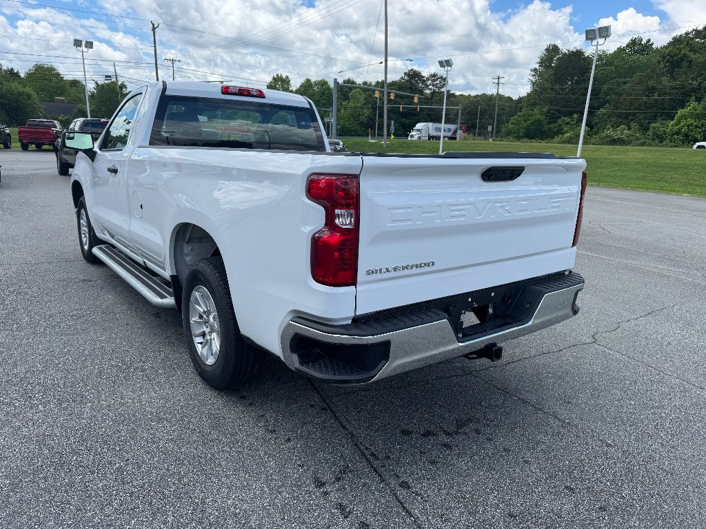 2024 Chevrolet Silverado 1500 Sport photo 4