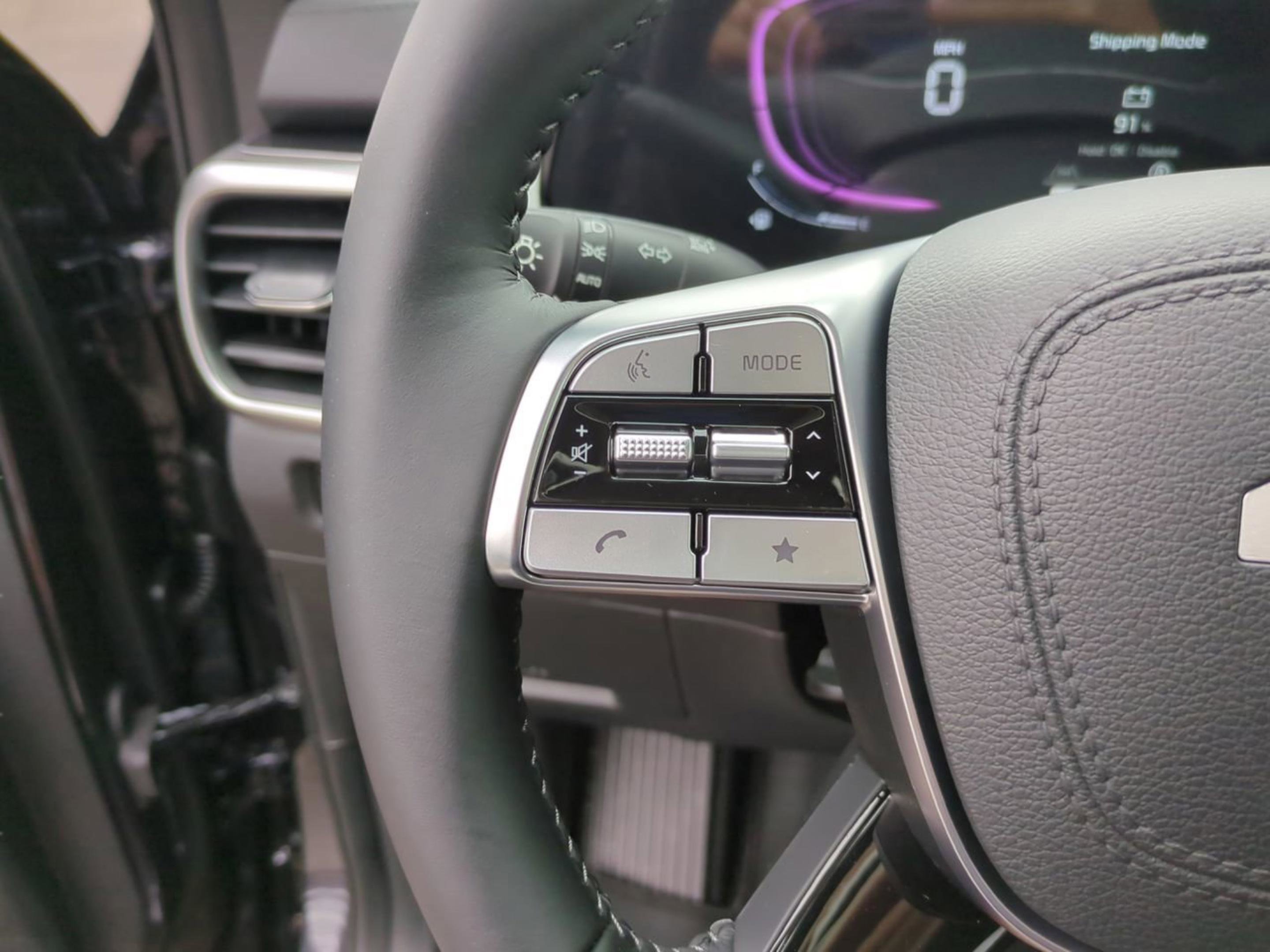 2025 Kia Telluride LX photo 24