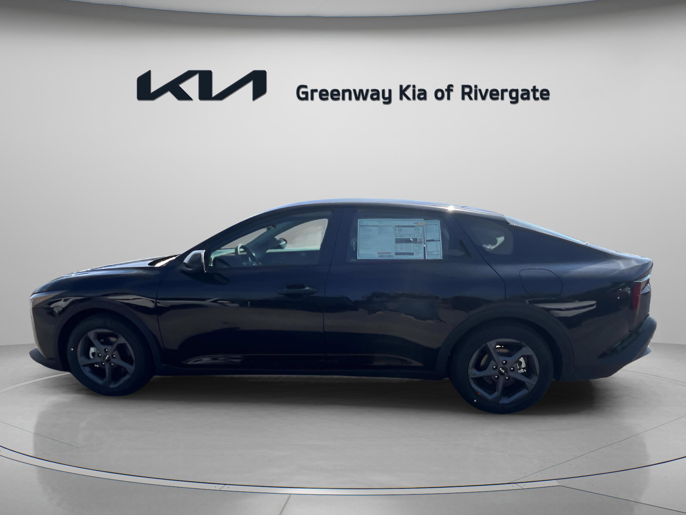 2025 Kia K4 LXS photo 3