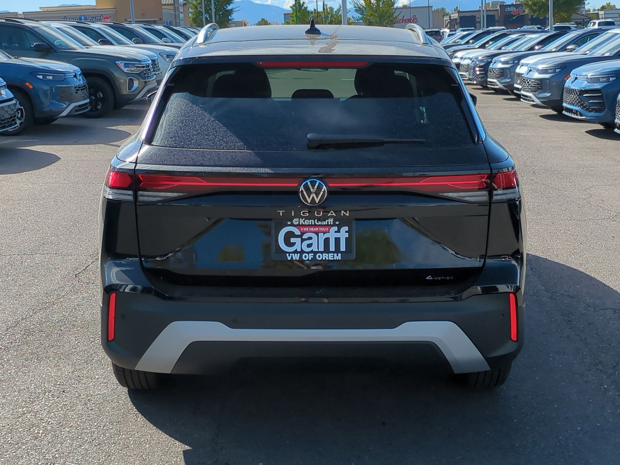 2025 Volkswagen Tiguan S photo 3