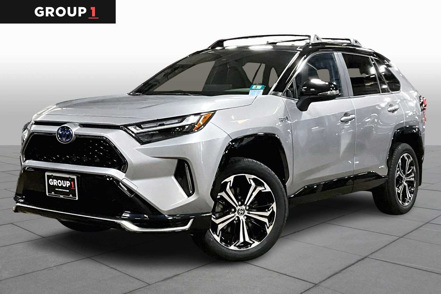2024 Toyota RAV4 XSE's photo