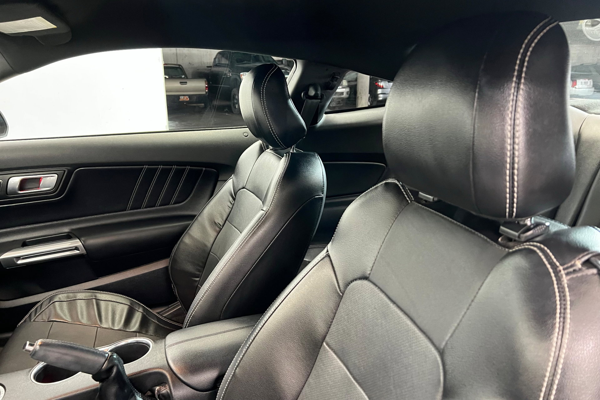 2018 Ford Mustang GT Premium photo 16