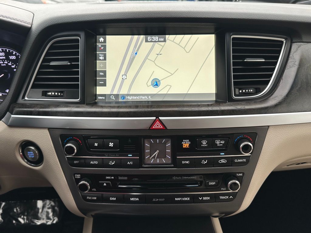 2017 Genesis G80 3.8 AWD photo 15