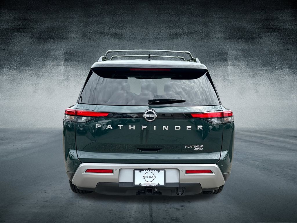 2023 Nissan Pathfinder Platinum photo 3
