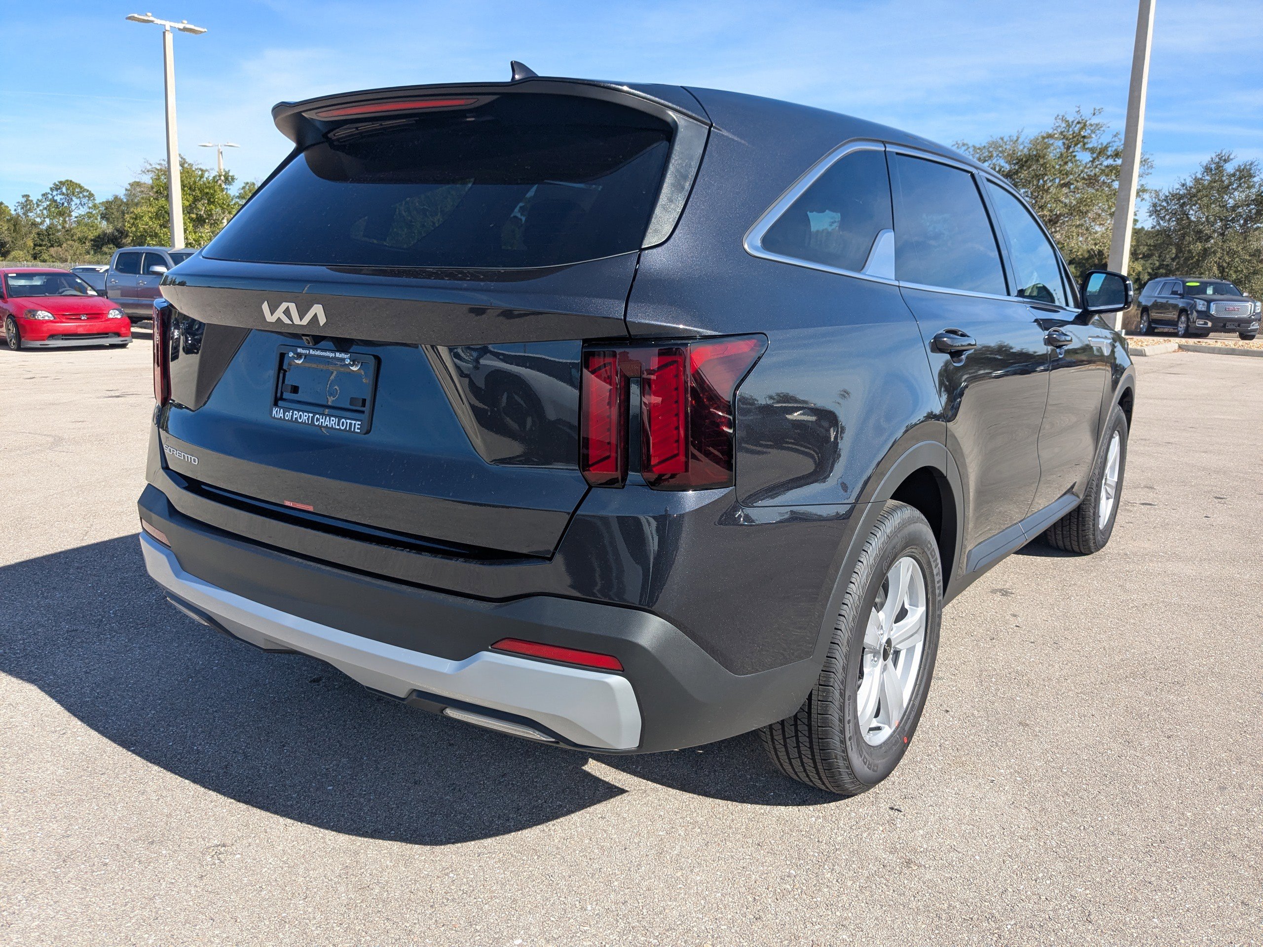 2026 Kia Sorento LX photo 4