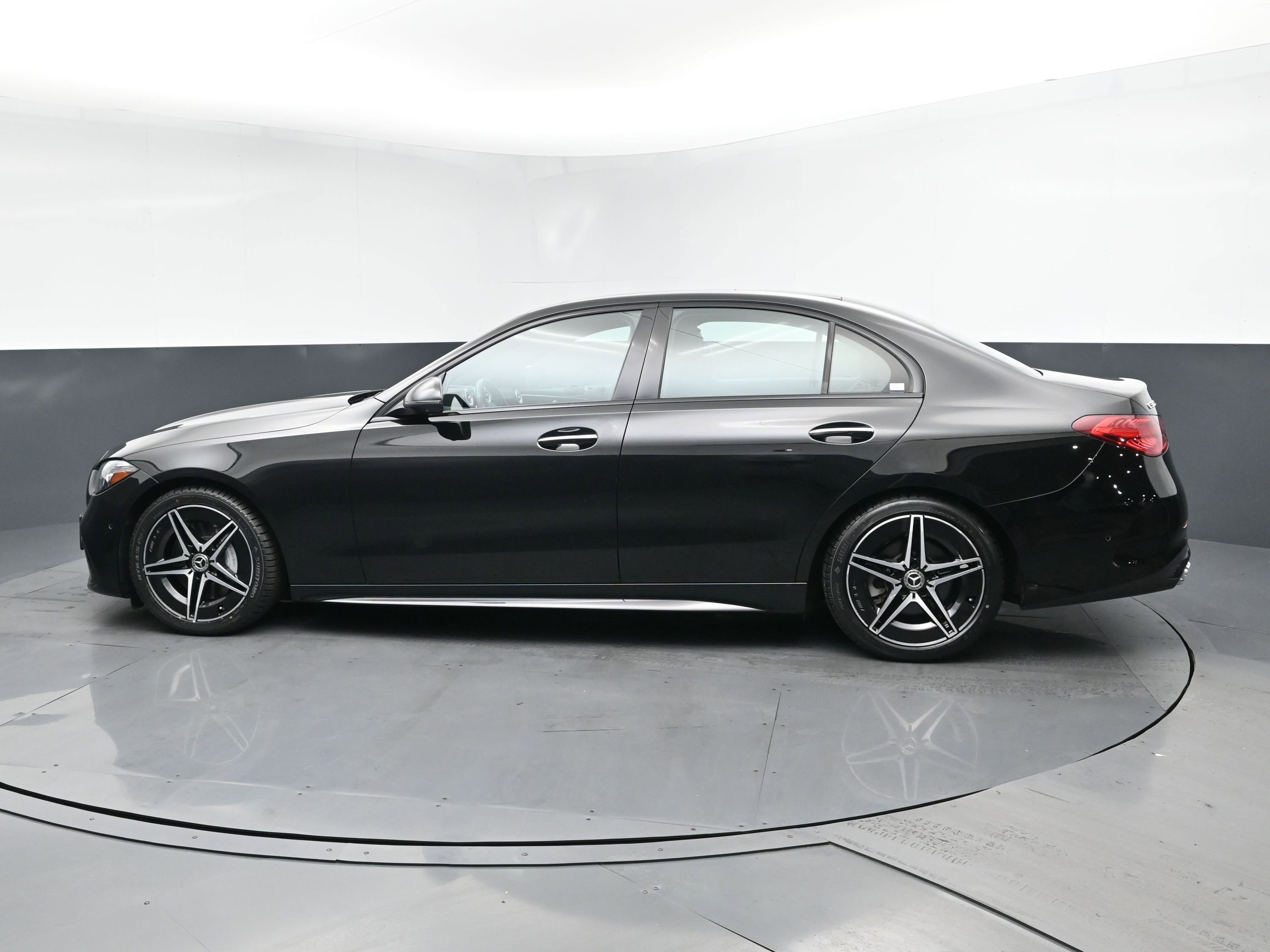 2022 Mercedes Benz C 300 4MATIC photo 4