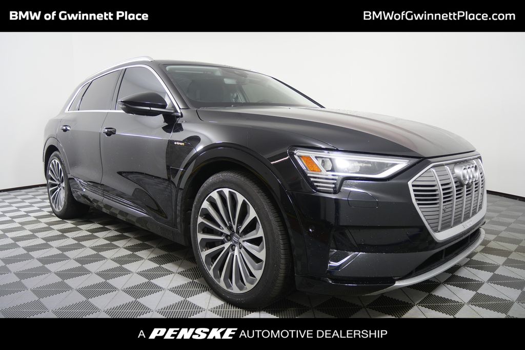 2019 Audi e-tron Prestige's photo