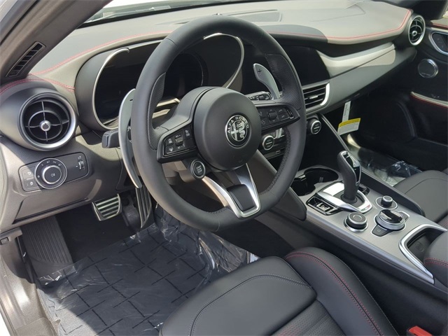 2025 Alfa Romeo Giulia SPRINT photo 14