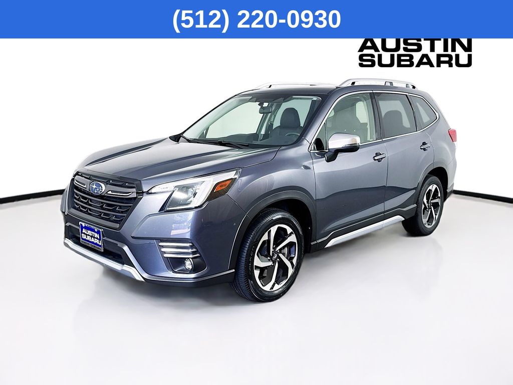 2023 Subaru Forester Touring photo 3