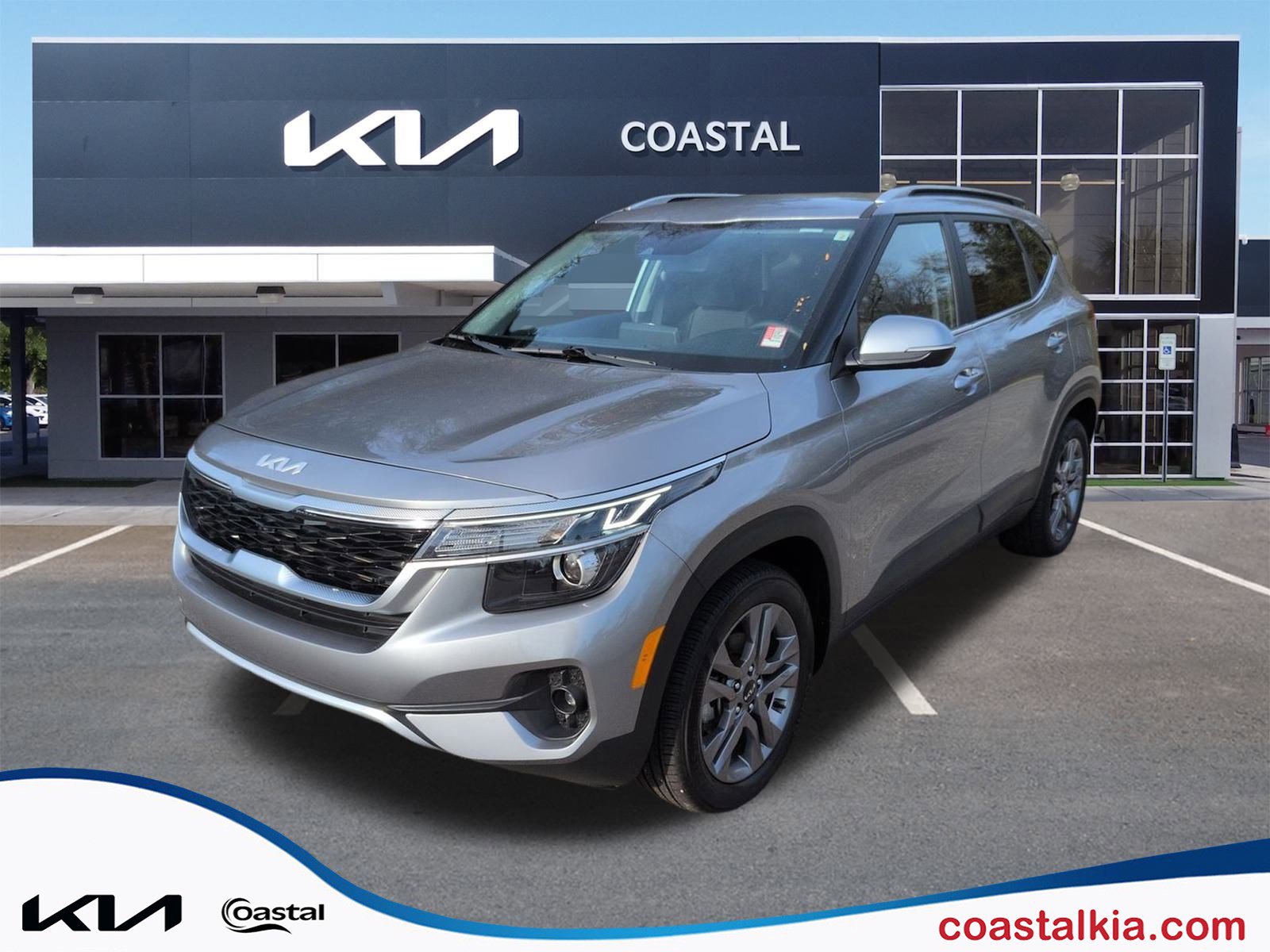 2023 Kia Seltos S's photo