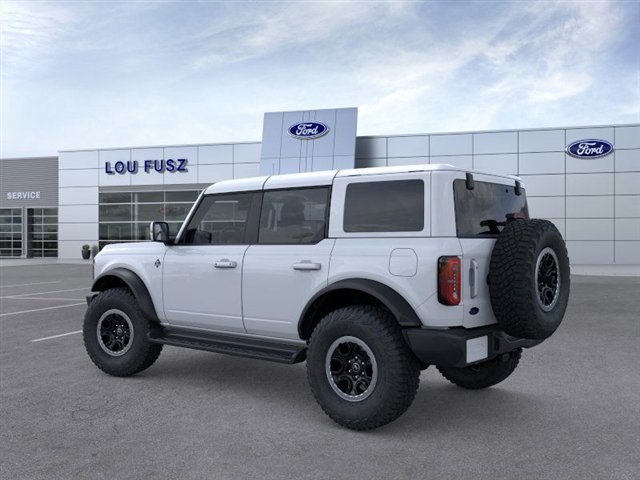 2025 Ford Bronco Outer Banks photo 4